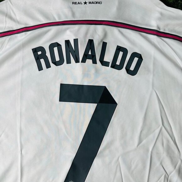 Retro Adidas Real Madrid CF 2014-2015 Cristiano Ronaldo #7 Home Football Shirt - Picture 11 of 13
